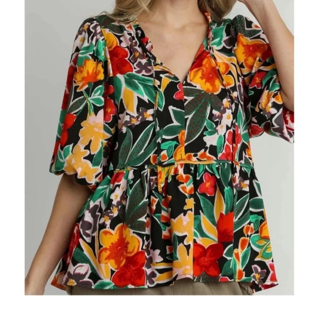 NWT Umgee Vibrant Floral Boho Babydoll Peplum Top Split Neck Tie Puff Sleeve - Picture 3 of 3